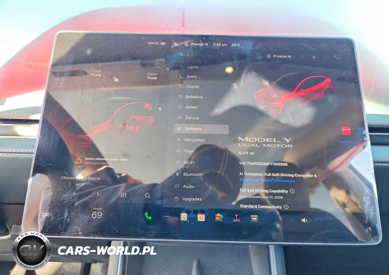 2026 Tesla Model Y VIN:7SAYGDEE6TF562598 - 9
