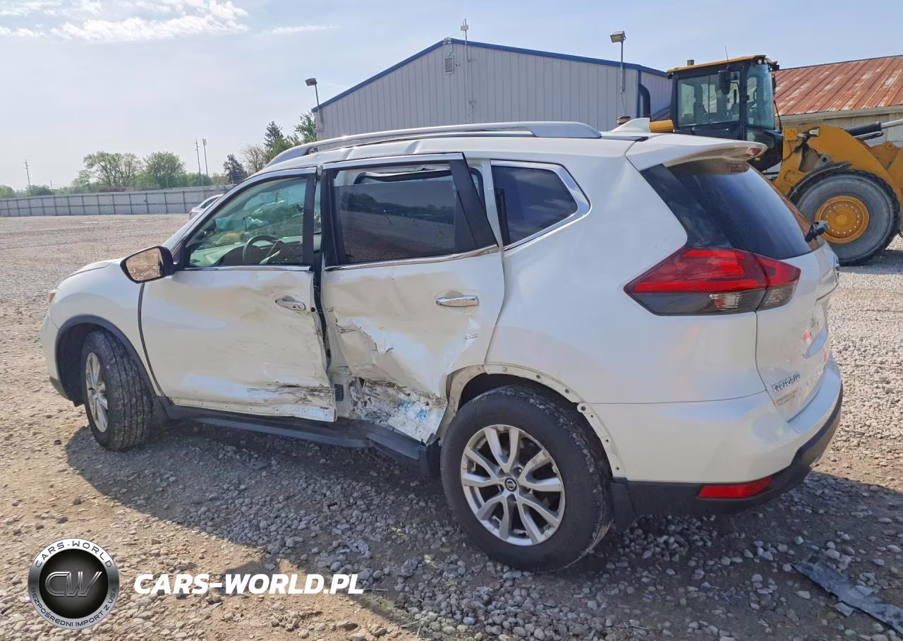 2017 Nissan Rogue S VIN:5N1AT2MV7HC858021 - 2
