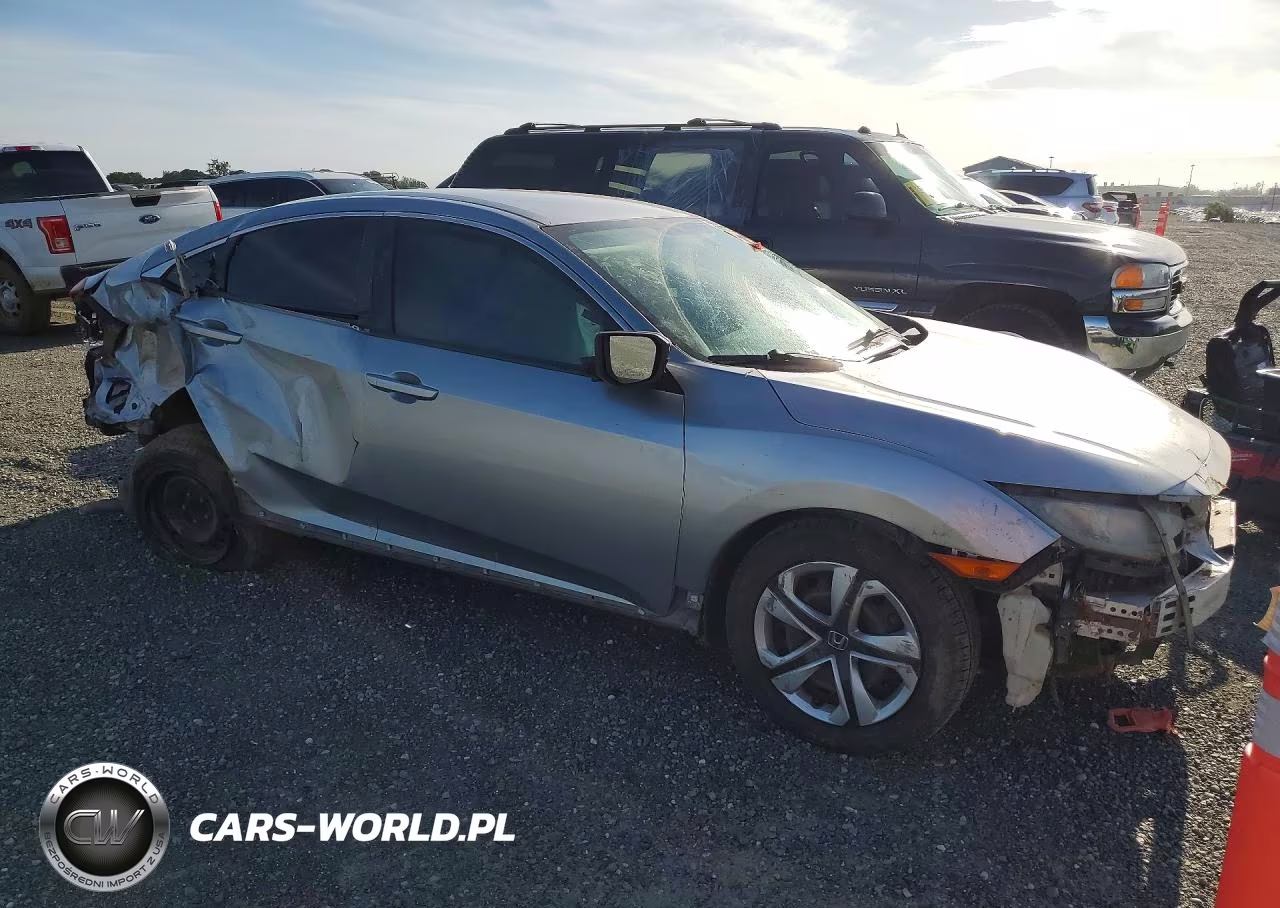2018 Honda Civic Lx VIN:2HGFC2F53JH557256 - 4