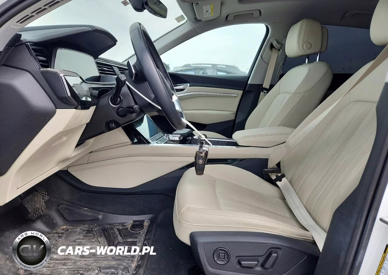 2021 Audi E-Tron Premium VIN:WA1AAAGE8MB038556 - 7