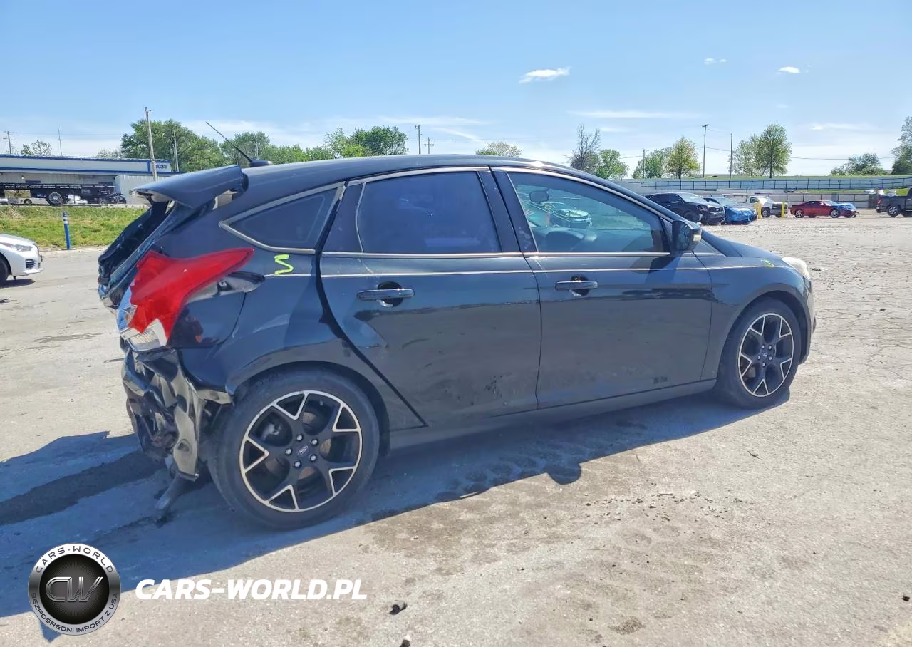 2014 Ford Focus Se VIN:1FADP3K20EL213412 - 3
