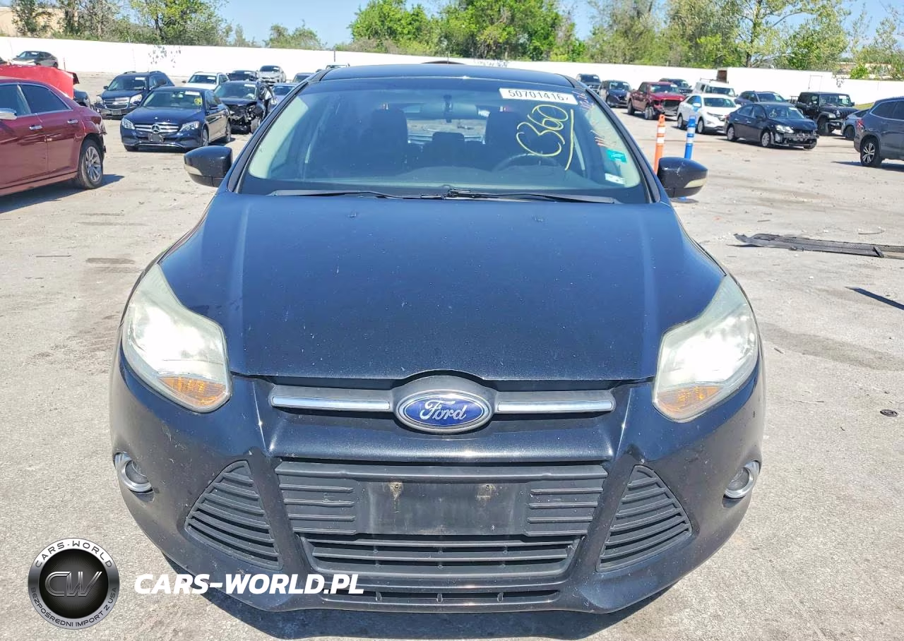 2014 Ford Focus Se VIN:1FADP3K20EL213412 - 5