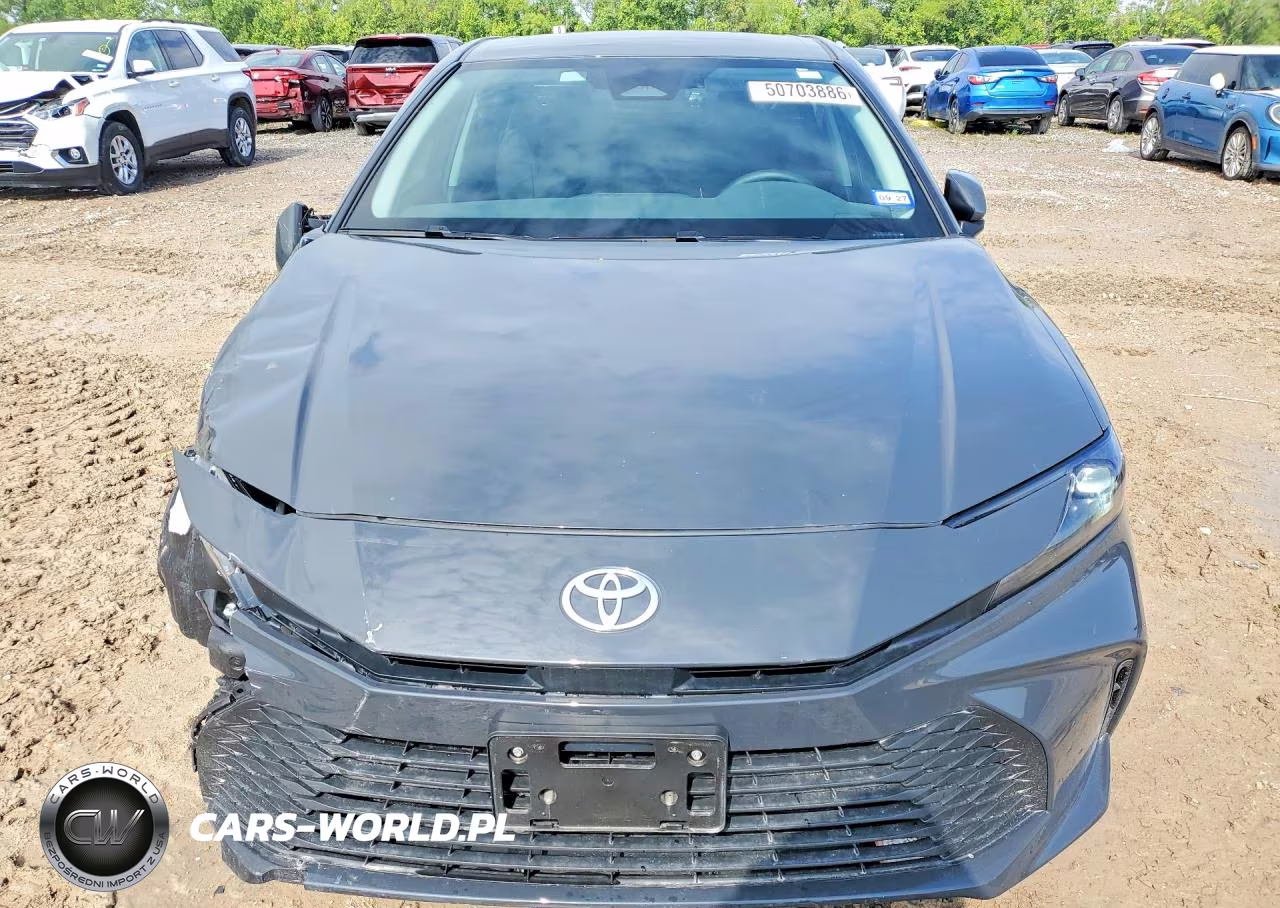 2025 Toyota Camry Le VIN:4T1DAACK9SU205552 - 5
