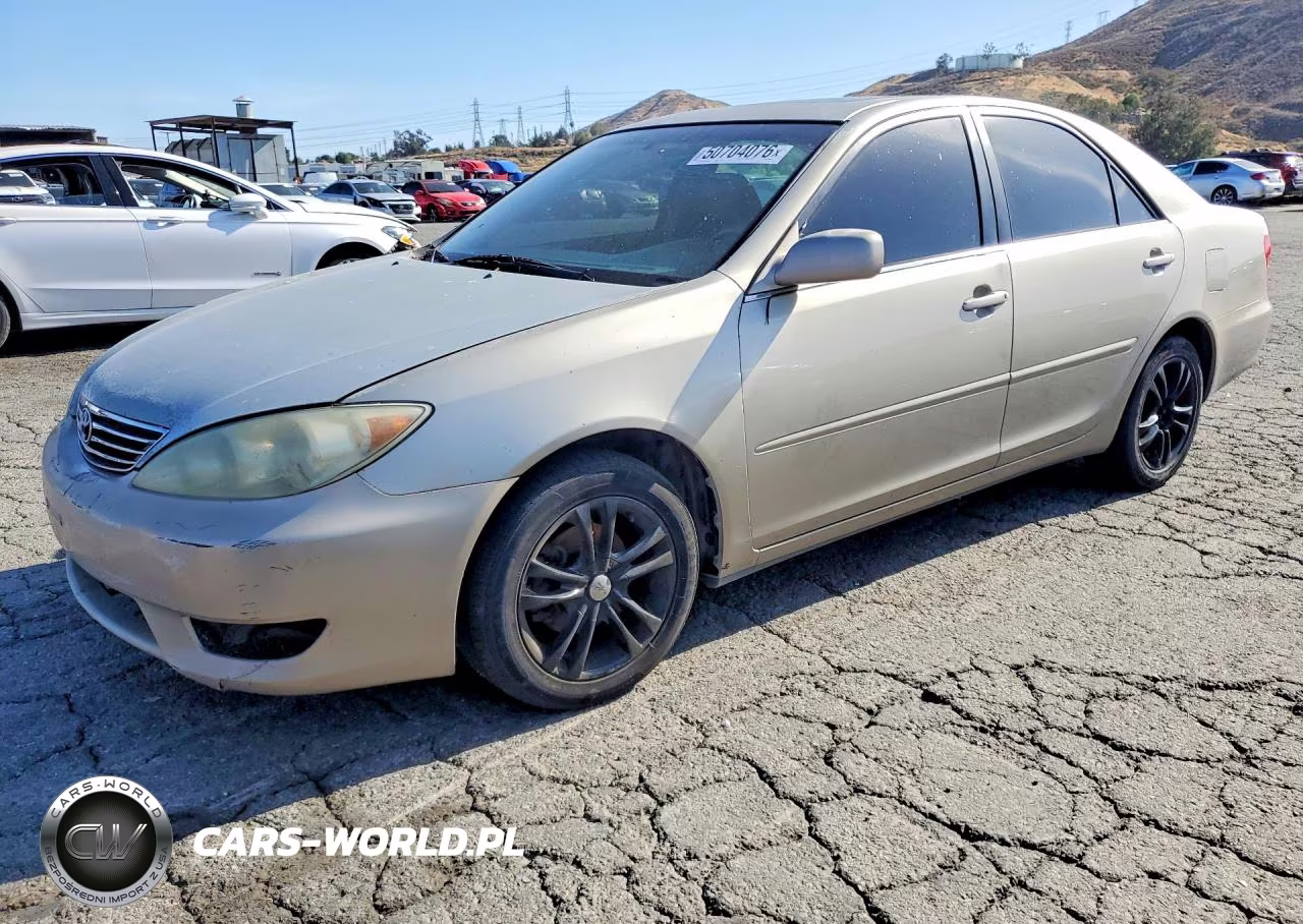2005 Toyota Camry Le