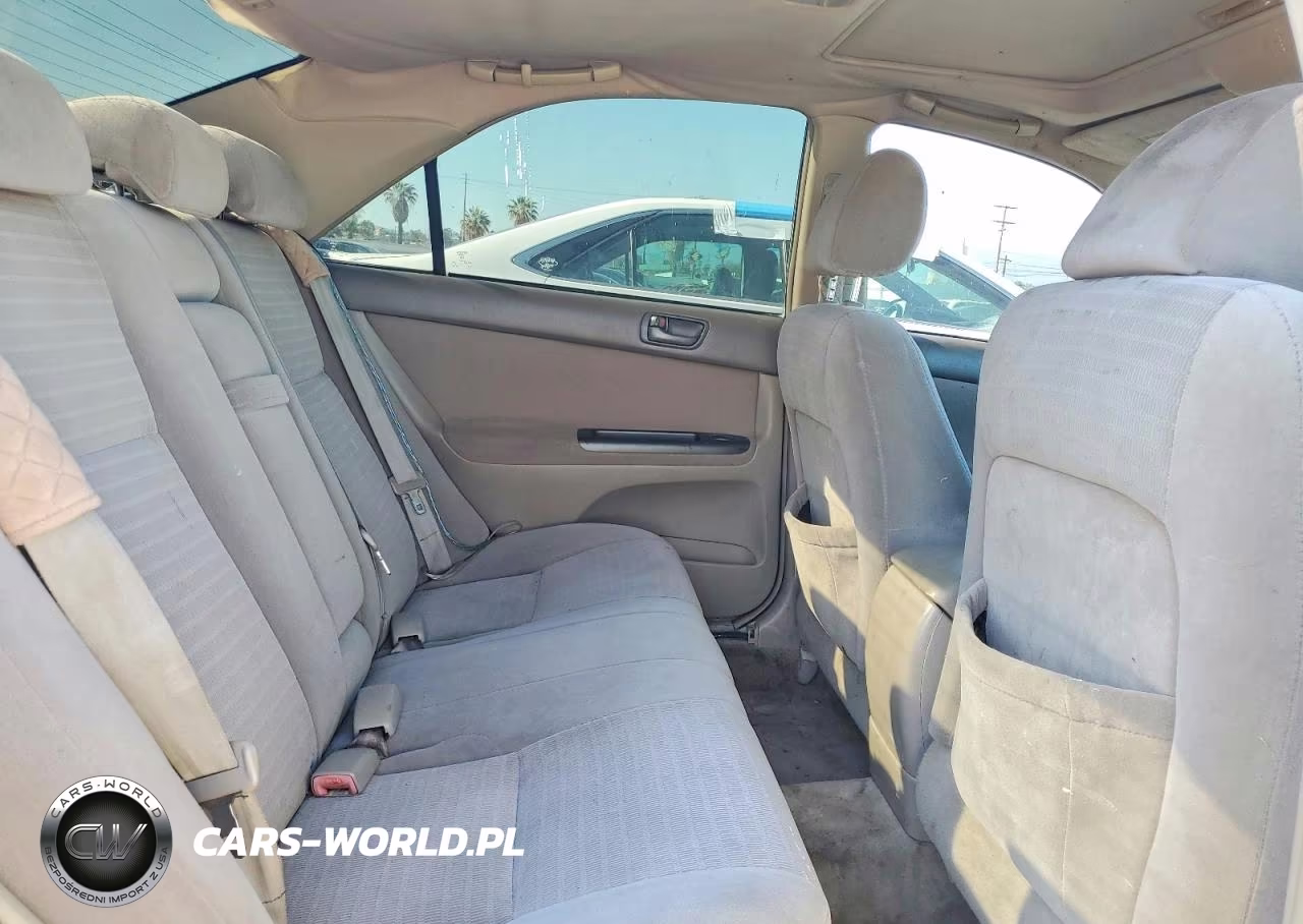 2005 Toyota Camry Le VIN:4T1BE32KX5U409662 - 10
