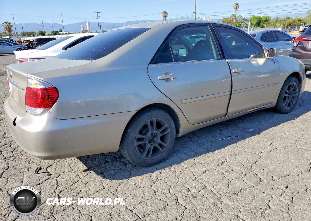 2005 Toyota Camry Le VIN:4T1BE32KX5U409662 - 3
