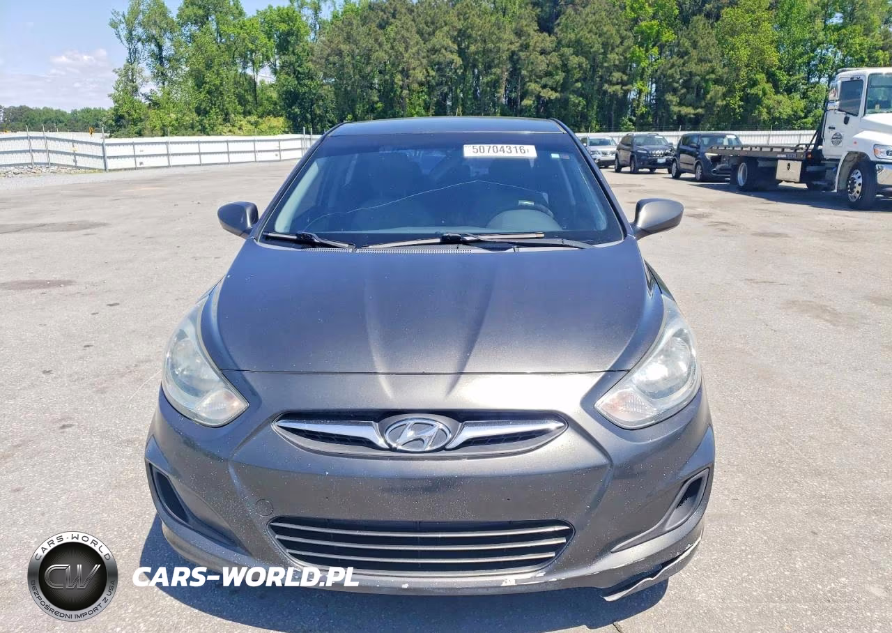 2013 Hyundai Accent Gls VIN:KMHCT4AE4DU443641 - 5