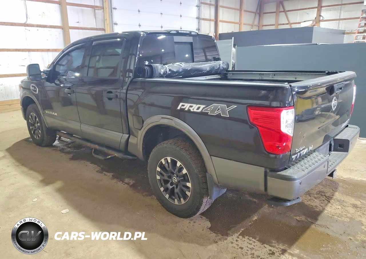 2017 Nissan Titan Pro-4X VIN:1N6AA1E59HN541586 - 2