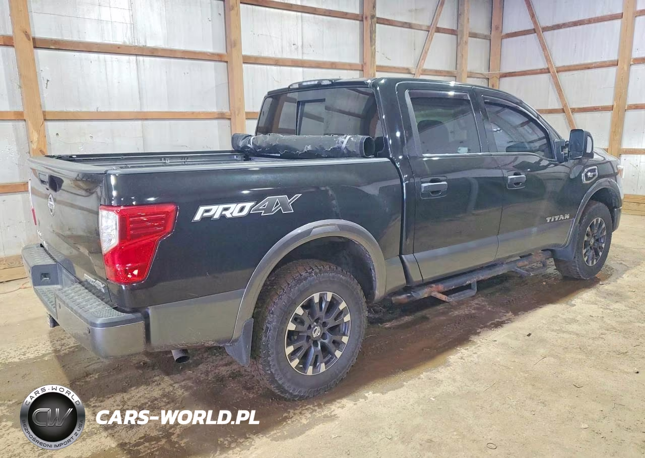 2017 Nissan Titan Pro-4X VIN:1N6AA1E59HN541586 - 3