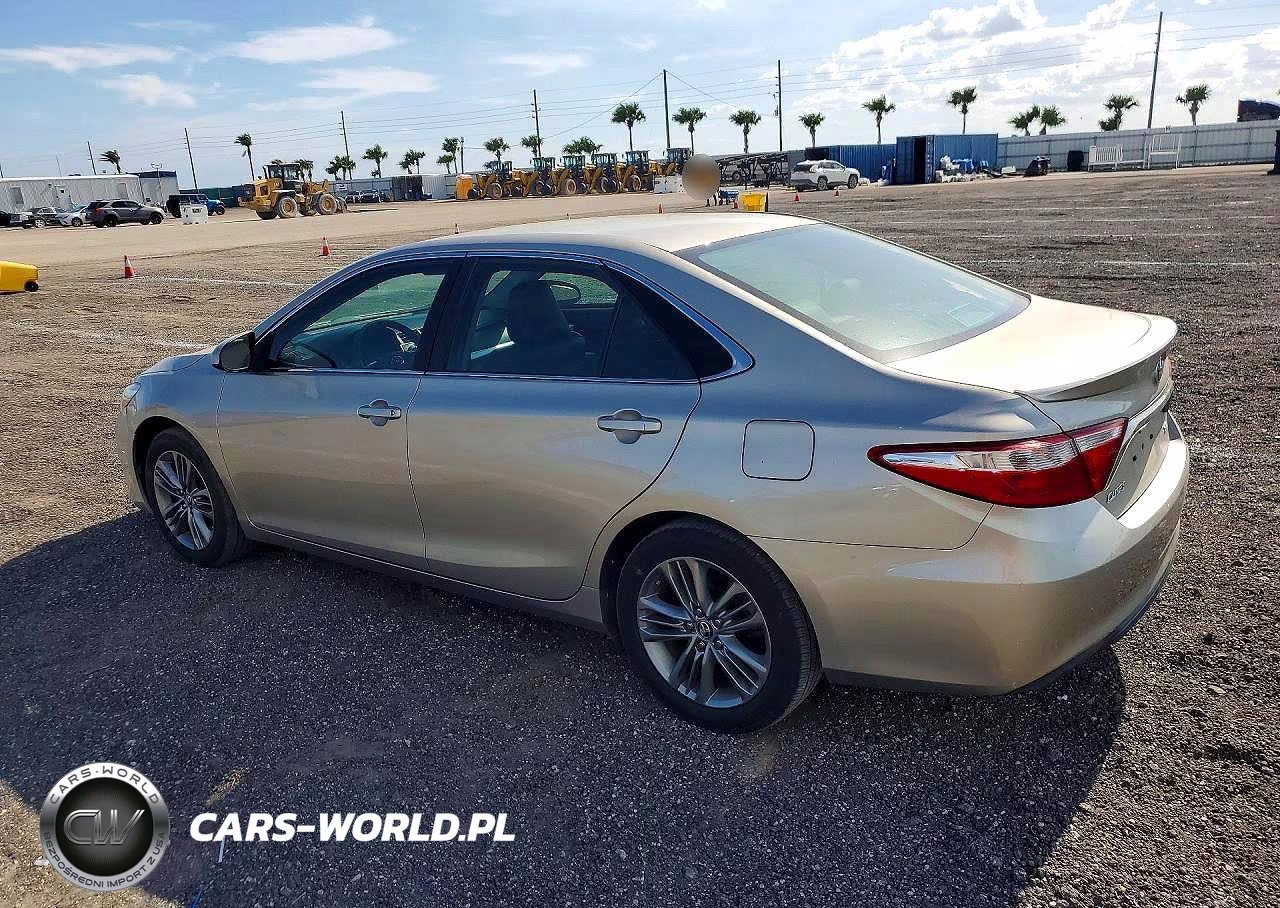 2017 Toyota Camry Se VIN:4T1BF1FKXHU366067 - 3