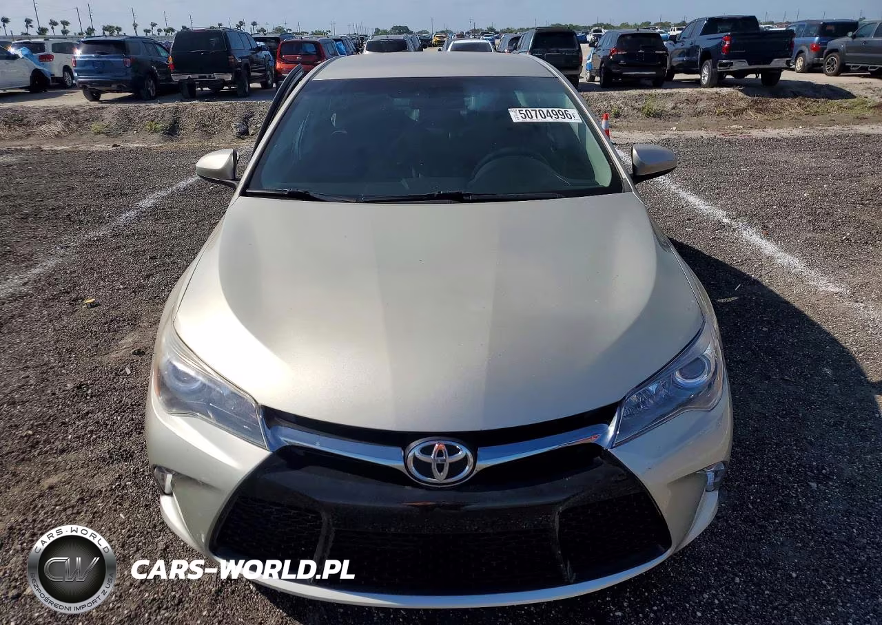 2017 Toyota Camry Se VIN:4T1BF1FKXHU366067 - 6