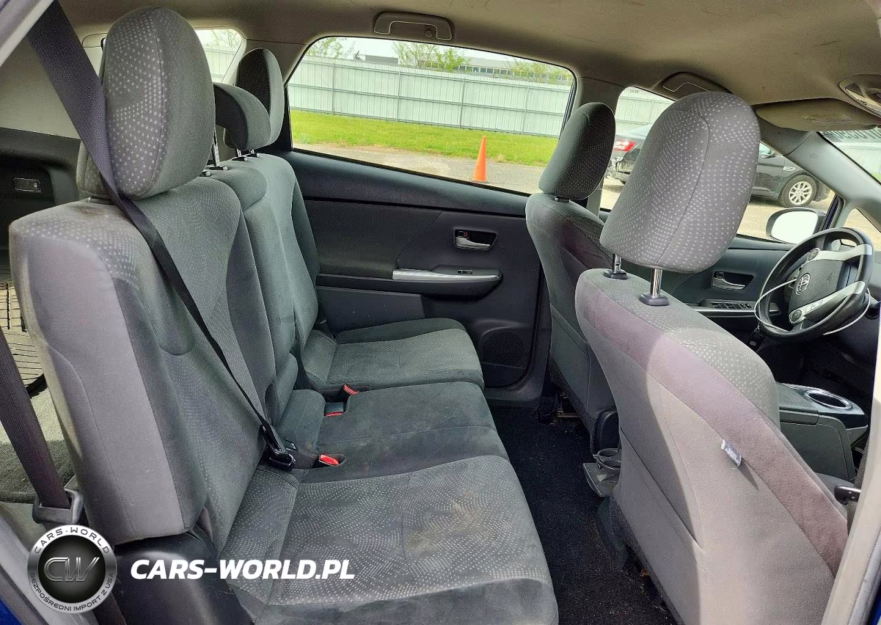 2014 Toyota Prius V Two VIN:JTDZN3EU4E3335757 - 11