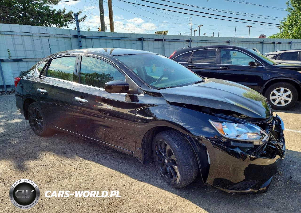 2018 Nissan Sentra S VIN:3N1AB7AP4JY327630 - 4