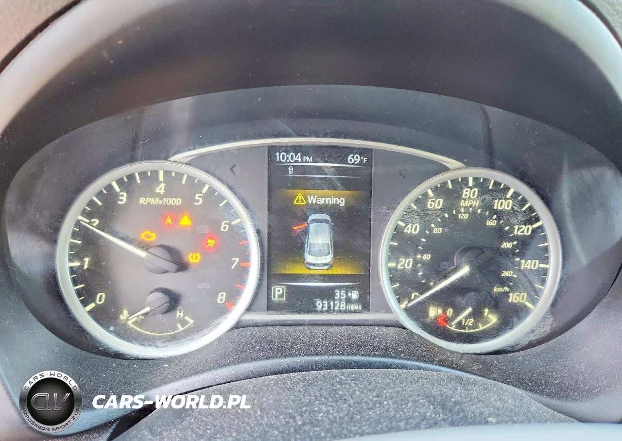 2018 Nissan Sentra S VIN:3N1AB7AP4JY327630 - 9