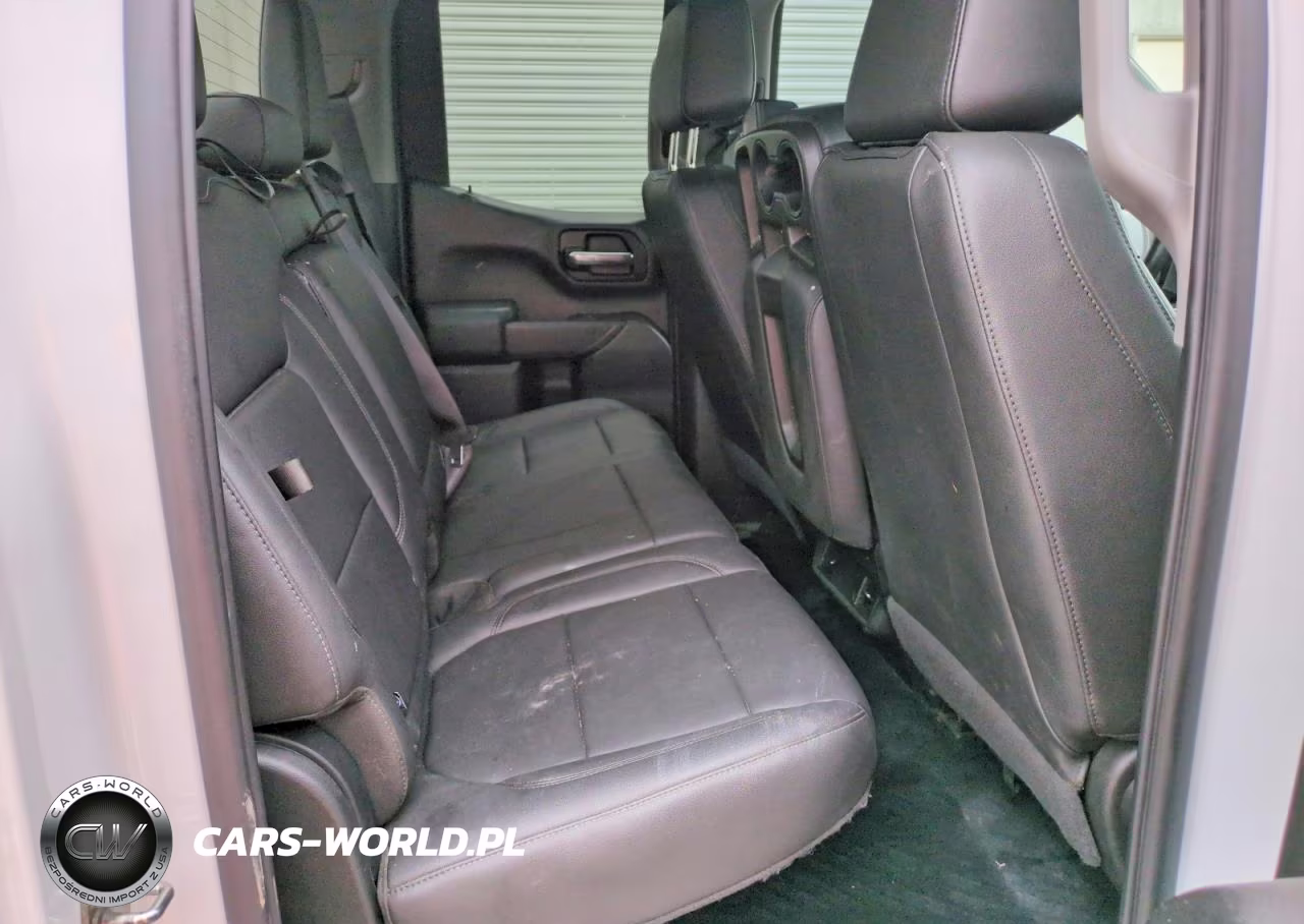 2020 Chevrolet Silverado K1500 VIN:1GCRYAEF3LZ300442 - 11