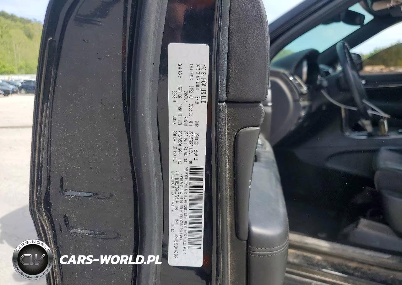 2019 Jeep Grand Cherokee Overland VIN:1C4RJFCG4KC720144 - 13