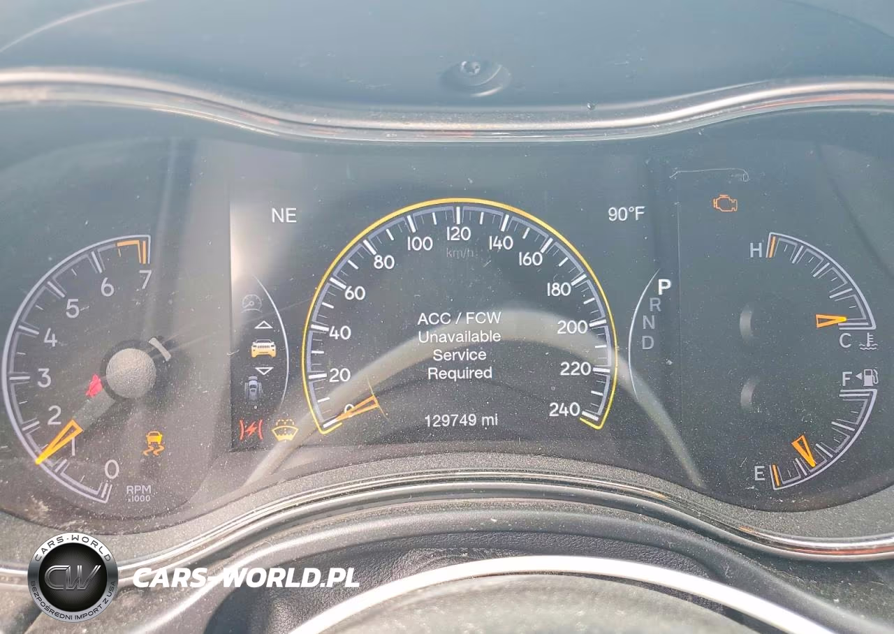 2019 Jeep Grand Cherokee Overland VIN:1C4RJFCG4KC720144 - 9