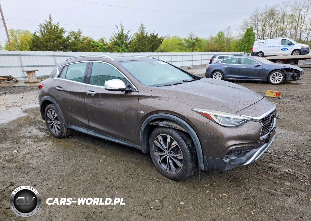 2017 Infiniti Qx30 Premium VIN:SJKCH5CR9HA022224 - 4