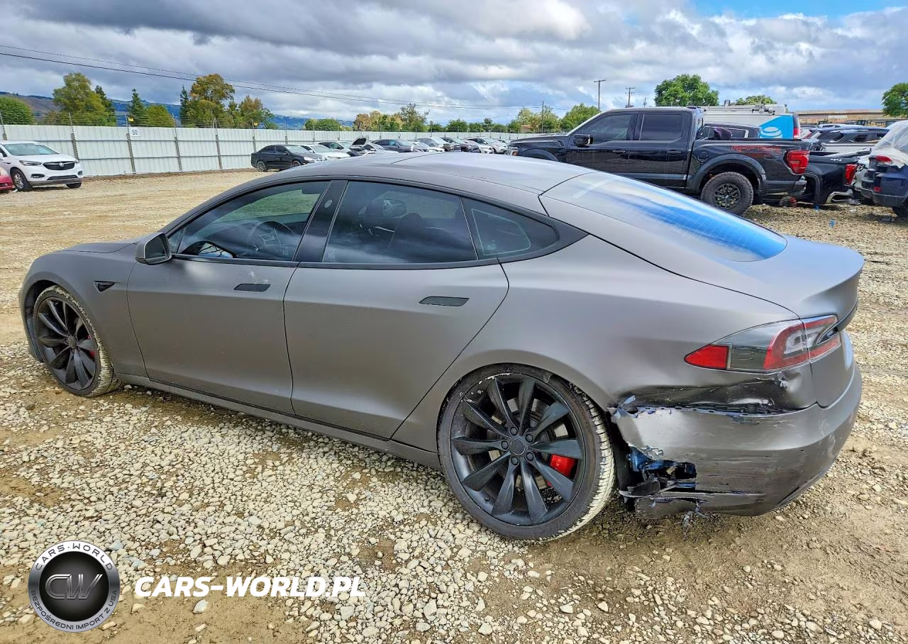 2017 Tesla Model S VIN:5YJSA1E26HF192818 - 2