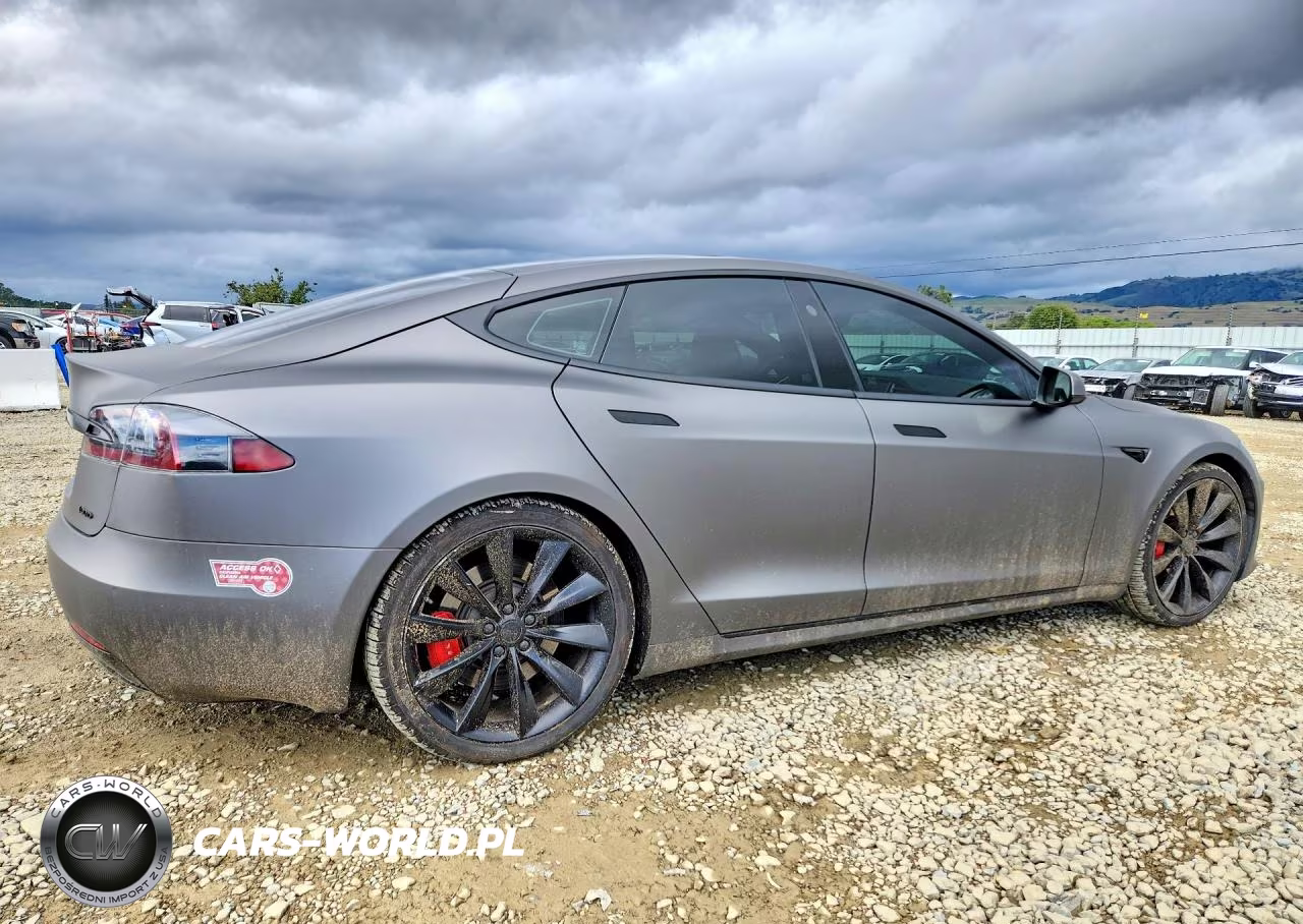 2017 Tesla Model S VIN:5YJSA1E26HF192818 - 3