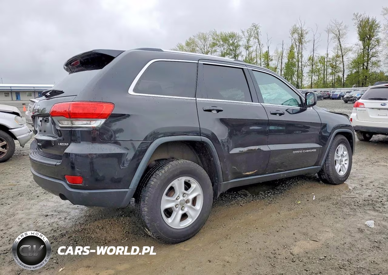 2014 Jeep Grand Cherokee Laredo VIN:1C4RJFAGXEC194092 - 3