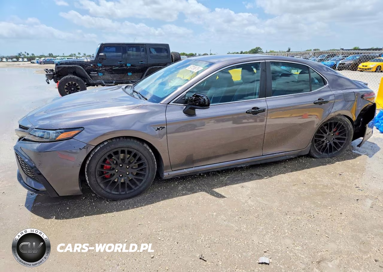 2021 Toyota Camry Se – zdjęcie 1 z 12