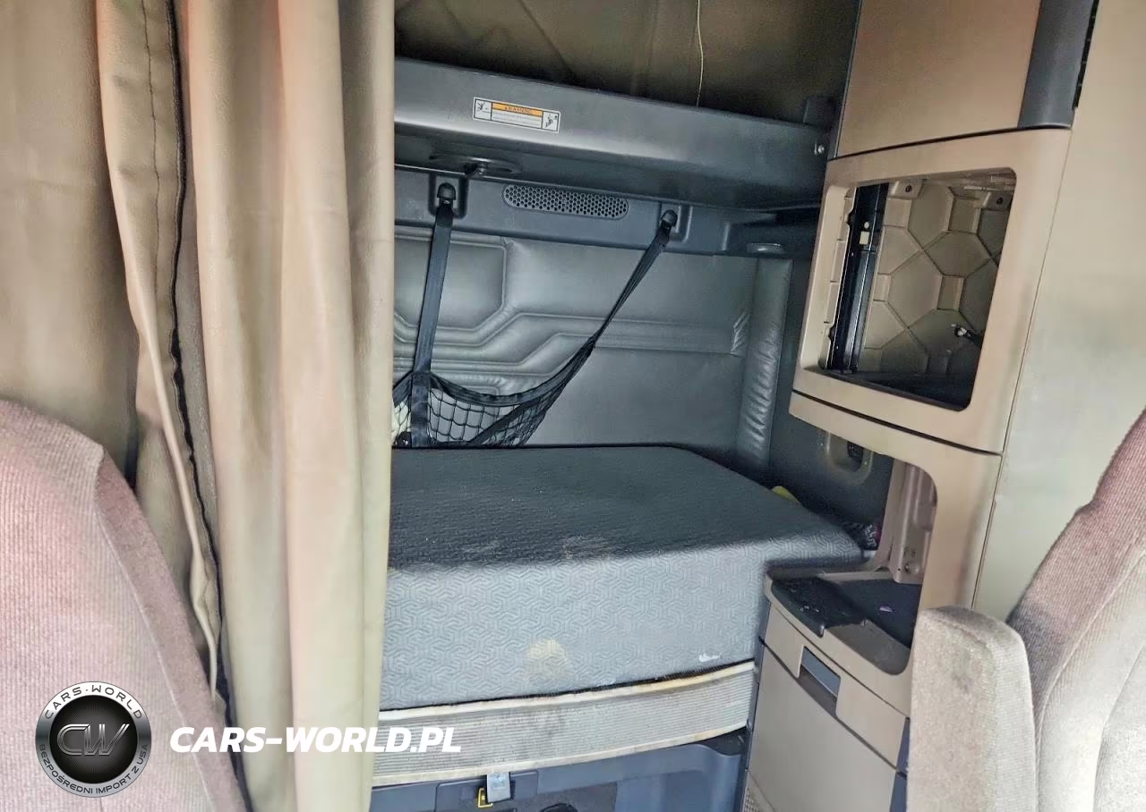 2019 Freightliner Cascadia 125 VIN:3AKJGLDRXKSKF4772 - 6