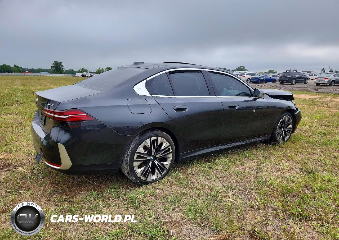 2025 BMW 540 Xi VIN:WBA63FJ09SCU20499 - 3