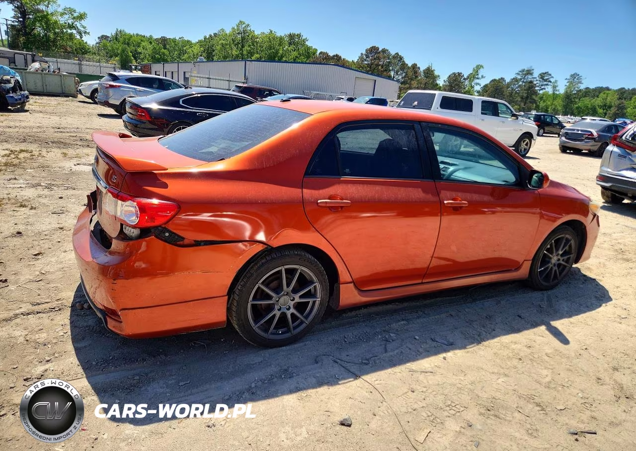 2013 Toyota Corolla S Special Edition VIN:2T1BU4EE6DC066699 - 3