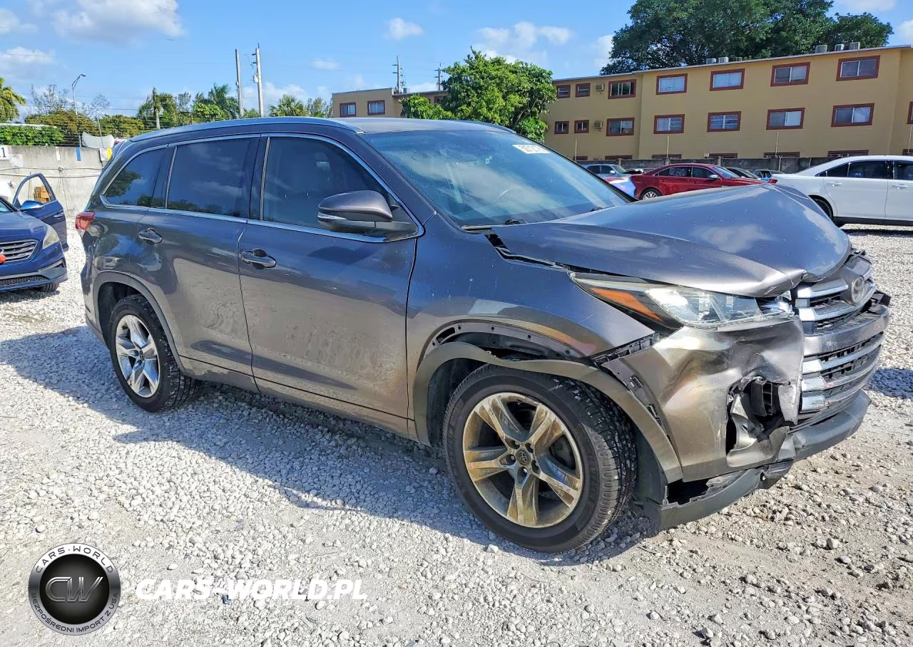 2018 Toyota Highlander Limited VIN:5TDYZRFH9JS243377 - 4
