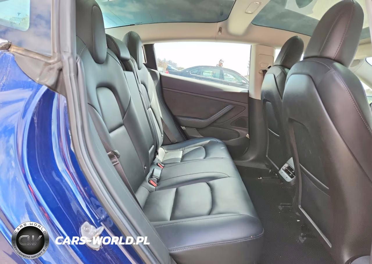 2018 Tesla Model 3 VIN:5YJ3E1EB6JF064447 - 10