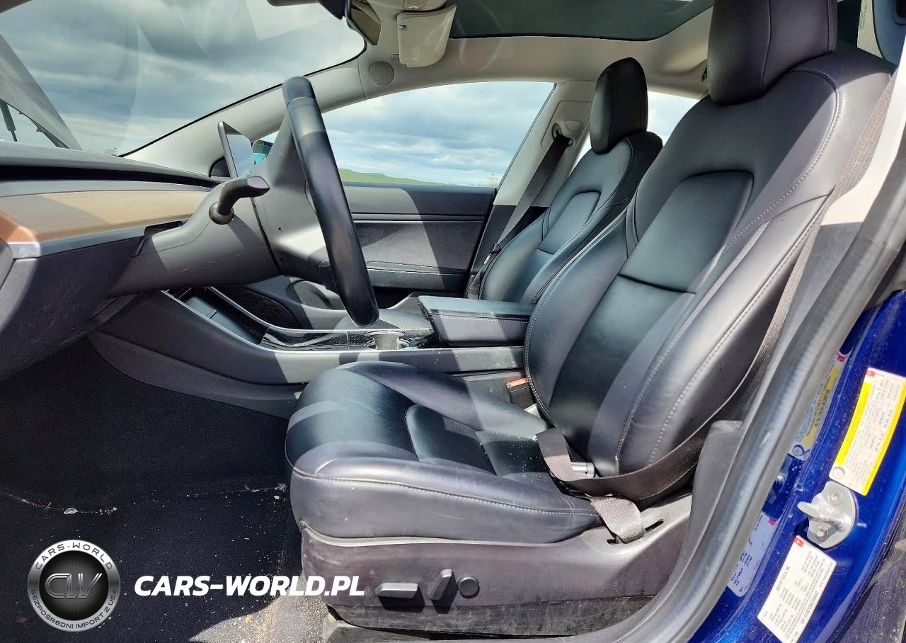2018 Tesla Model 3 VIN:5YJ3E1EB6JF064447 - 7