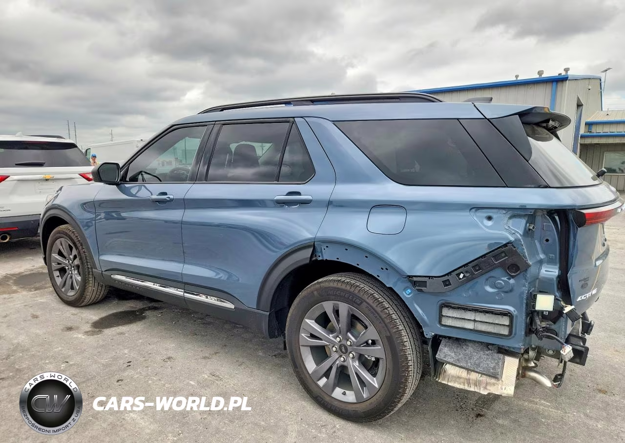 2025 Ford Explorer Active VIN:1FMUK8DH3SGC63017 - 2