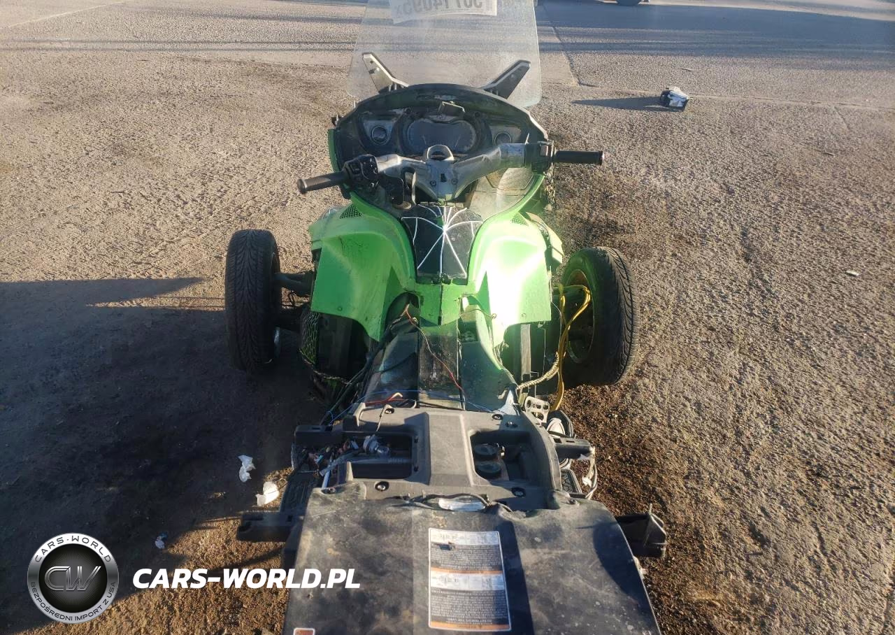2012 Can-Am Spyder Roadster VIN:2BXJBRC17CV002000 - 6