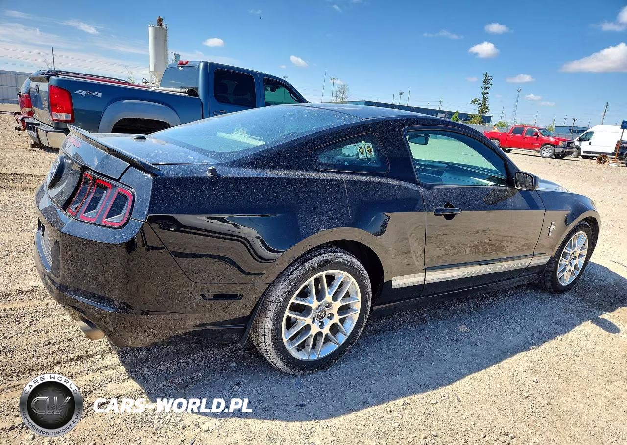 2013 Ford Mustang VIN:1ZVBP8AM3D5220811 - 3