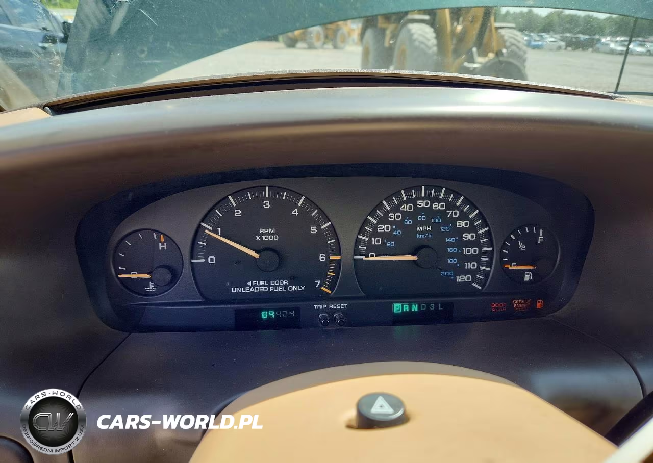 1996 Chrysler Town & Country Lxi VIN:1C4GP64L7TB142128 - 9
