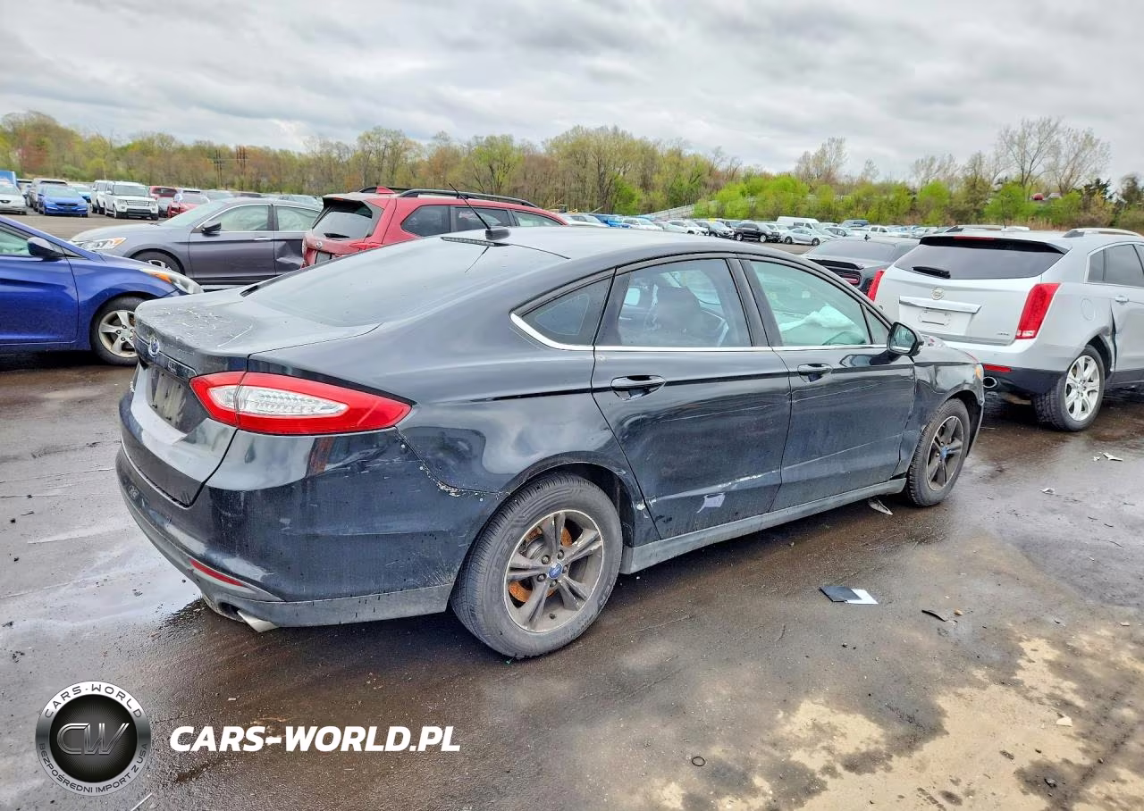 2014 Ford Fusion S VIN:3FA6P0G7XER336602 - 3