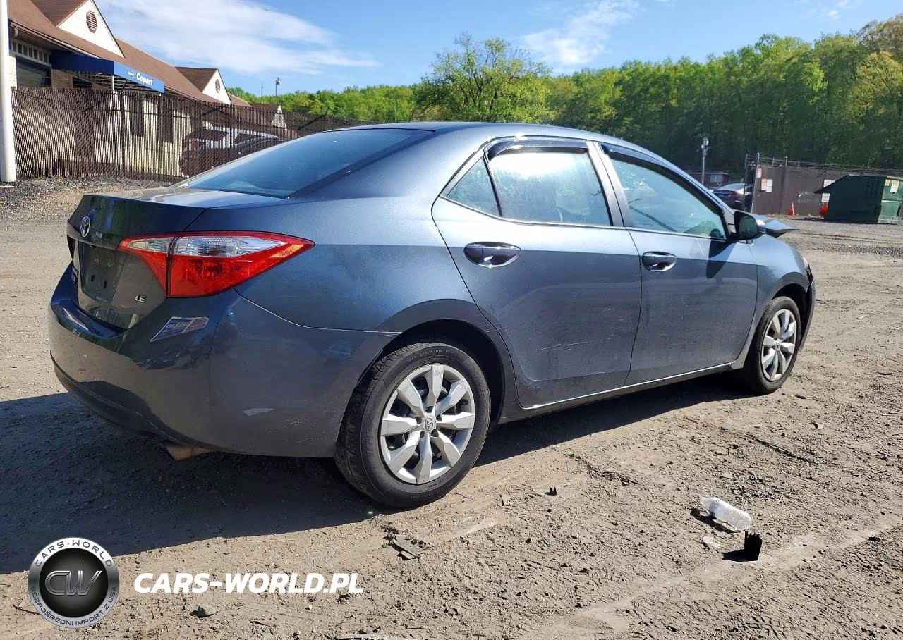 2015 Toyota Corolla Le VIN:2T1BURHE7FC364092 - 3