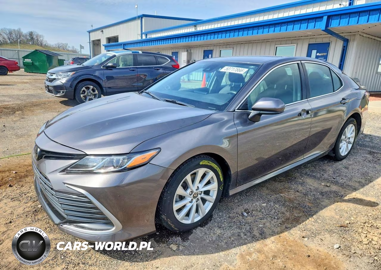 2021 Toyota Camry Le