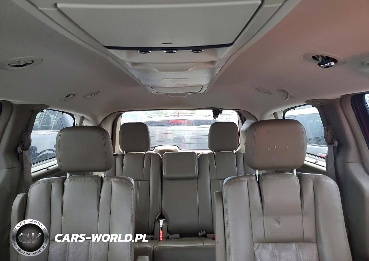 2012 Chrysler Town & Country Touring L VIN:2C4RC1CG6CR170855 - 10