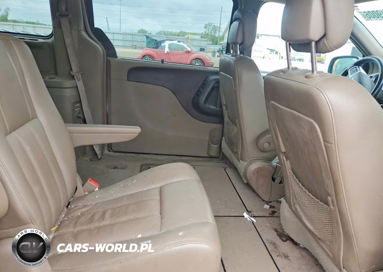 2012 Chrysler Town & Country Touring L VIN:2C4RC1CG6CR170855 - 11