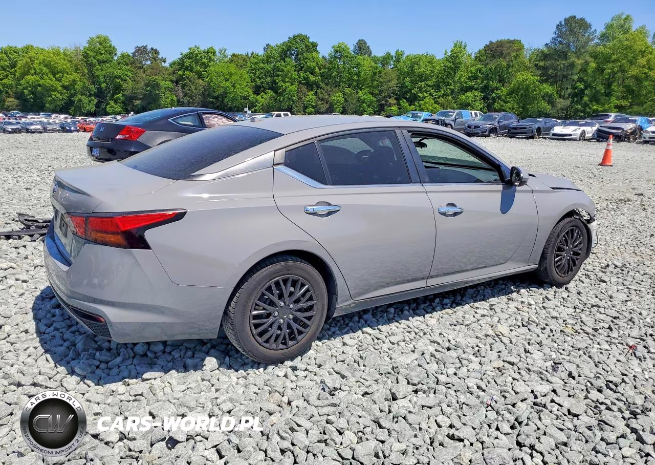 2020 Nissan Altima S VIN:1N4BL4BV4LC134681 - 3