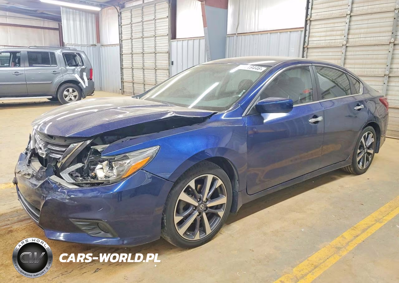 2017 Nissan Altima 2.5 Sr – zdjęcie 1 z 12