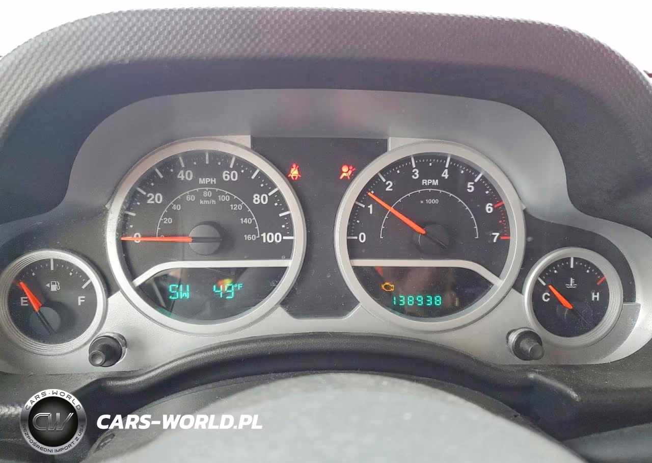 2008 Jeep Wrangler Rubicon VIN:1J8GA64118L600689 - 9