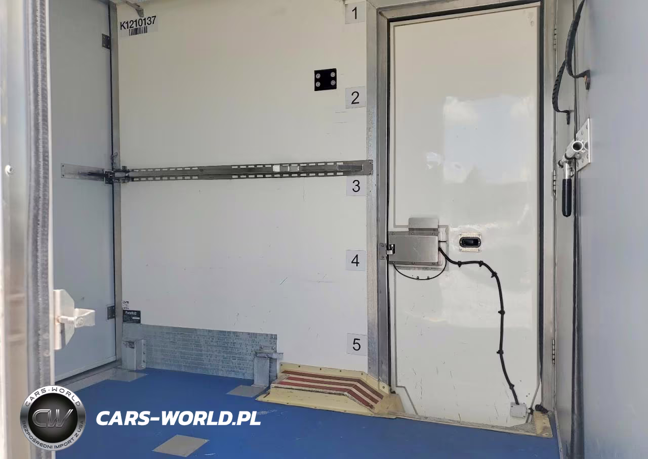 2021 Ford Transit Delivery Truck VIN:1FDBW5Z82MKA80047 - 10