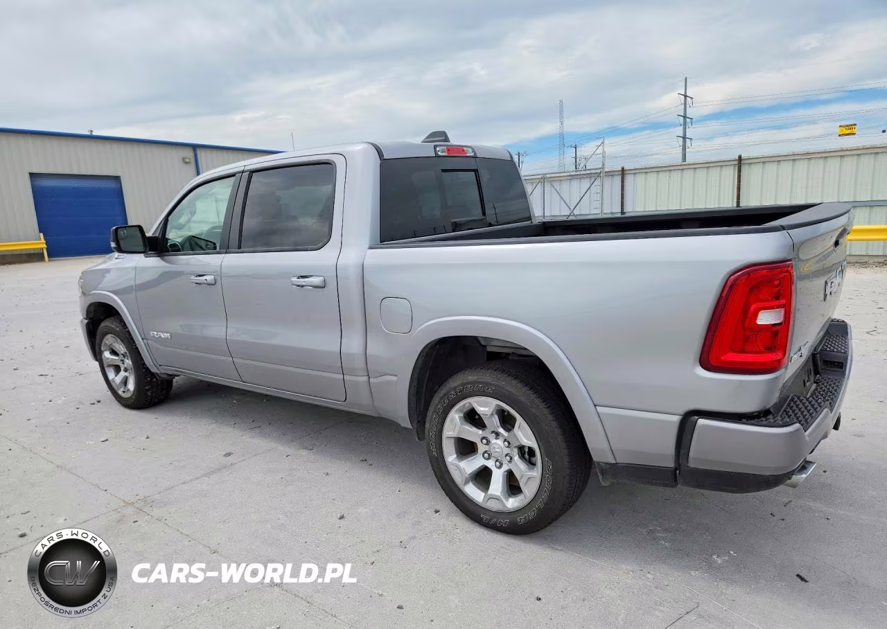 2025 Ram 1500 Big Horn VIN:1C6RREFP0SN718059 - 2
