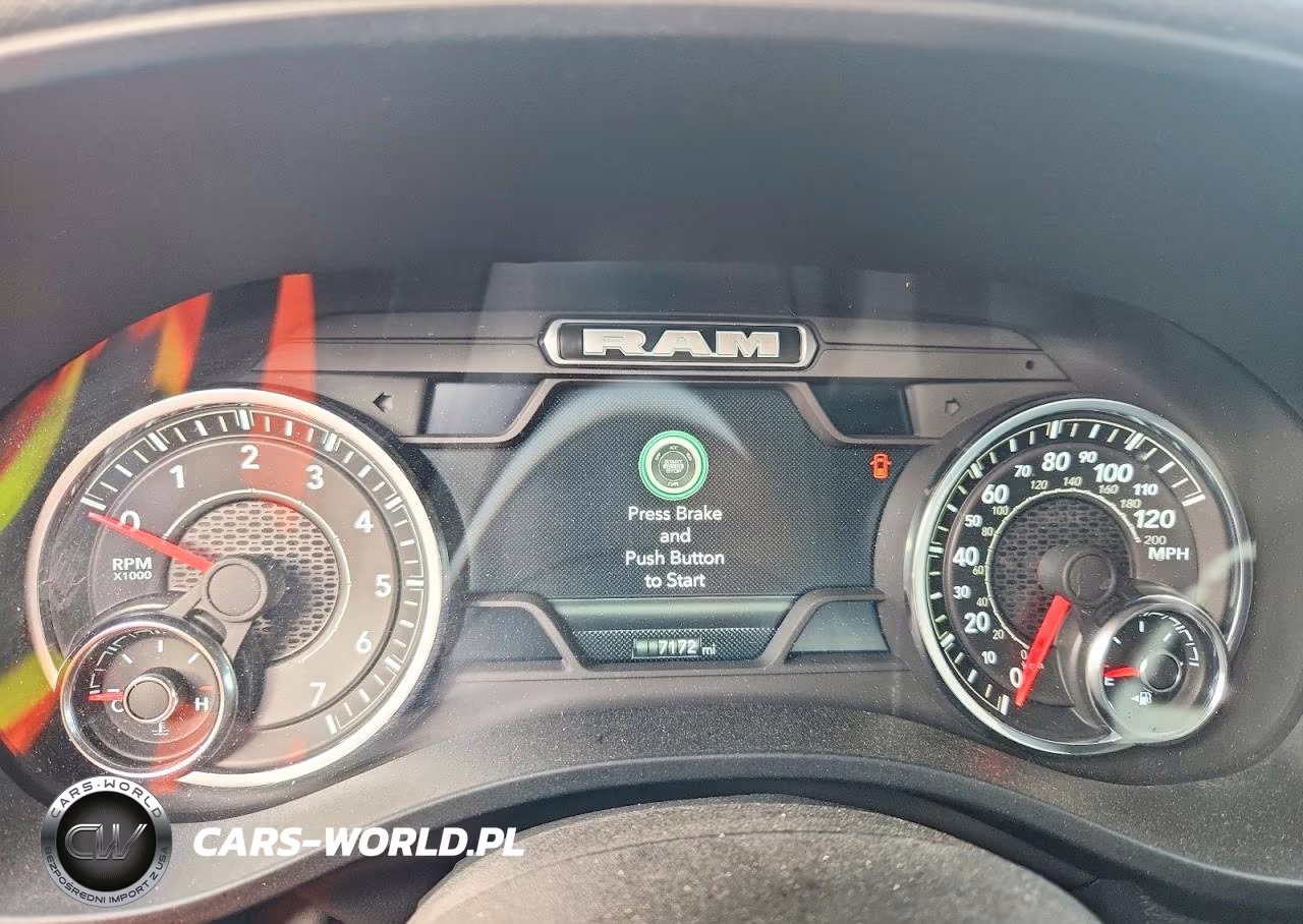2025 Ram 1500 Big Horn VIN:1C6RREFP0SN718059 - 9