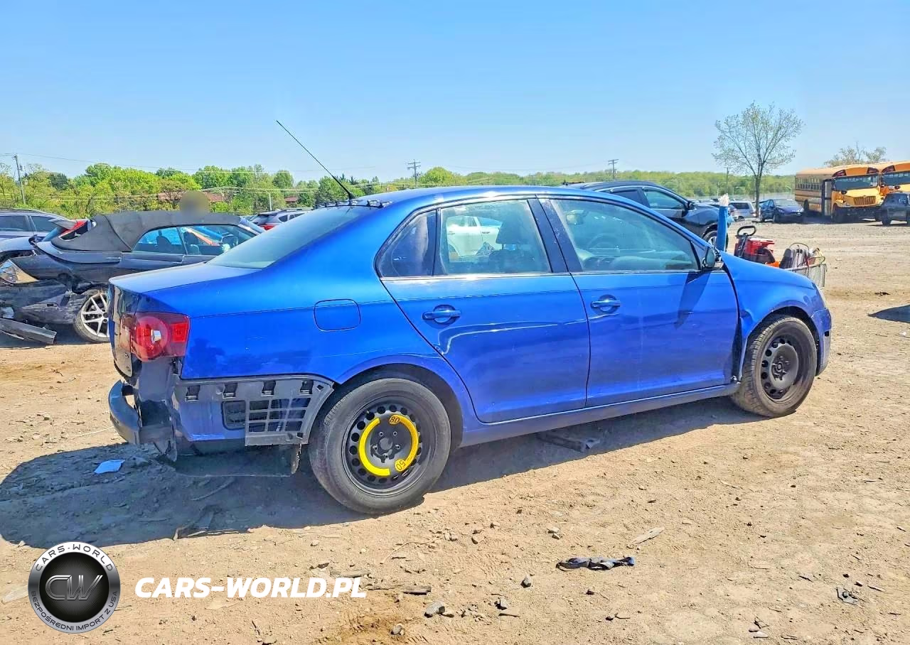 2008 Volkswagen Jetta S VIN:3VWJM71K48M021618 - 3