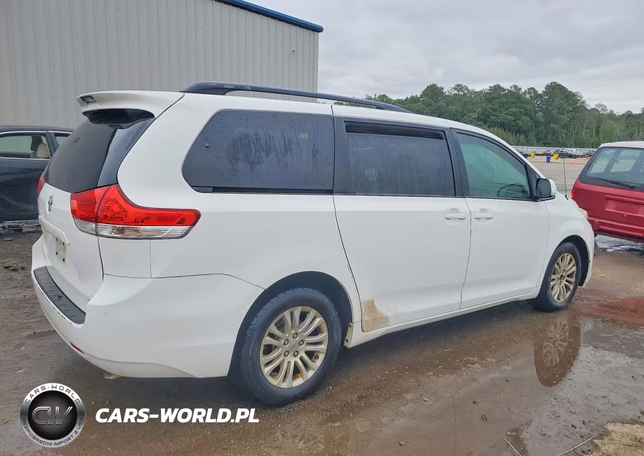 2014 Toyota Sienna Xle 8-Passenger VIN:5TDYK3DC4ES503182 - 3