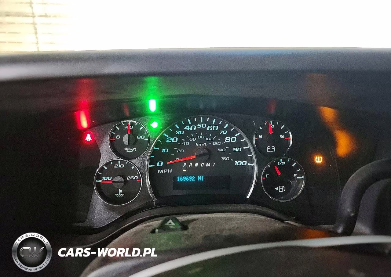 2013 Chevrolet Express G2500 VIN:1GCWGFCA3D1903093 - 9